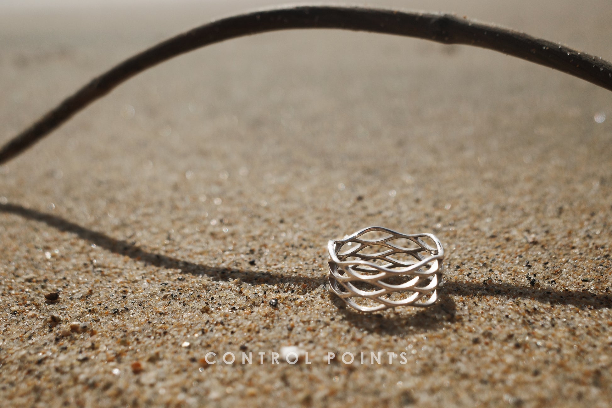 TROVE & TONE CIRCULAR GRID MESH RING  |  TROVE & TONE