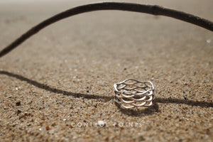 TROVE & TONE CIRCULAR GRID MESH RING  |  TROVE & TONE