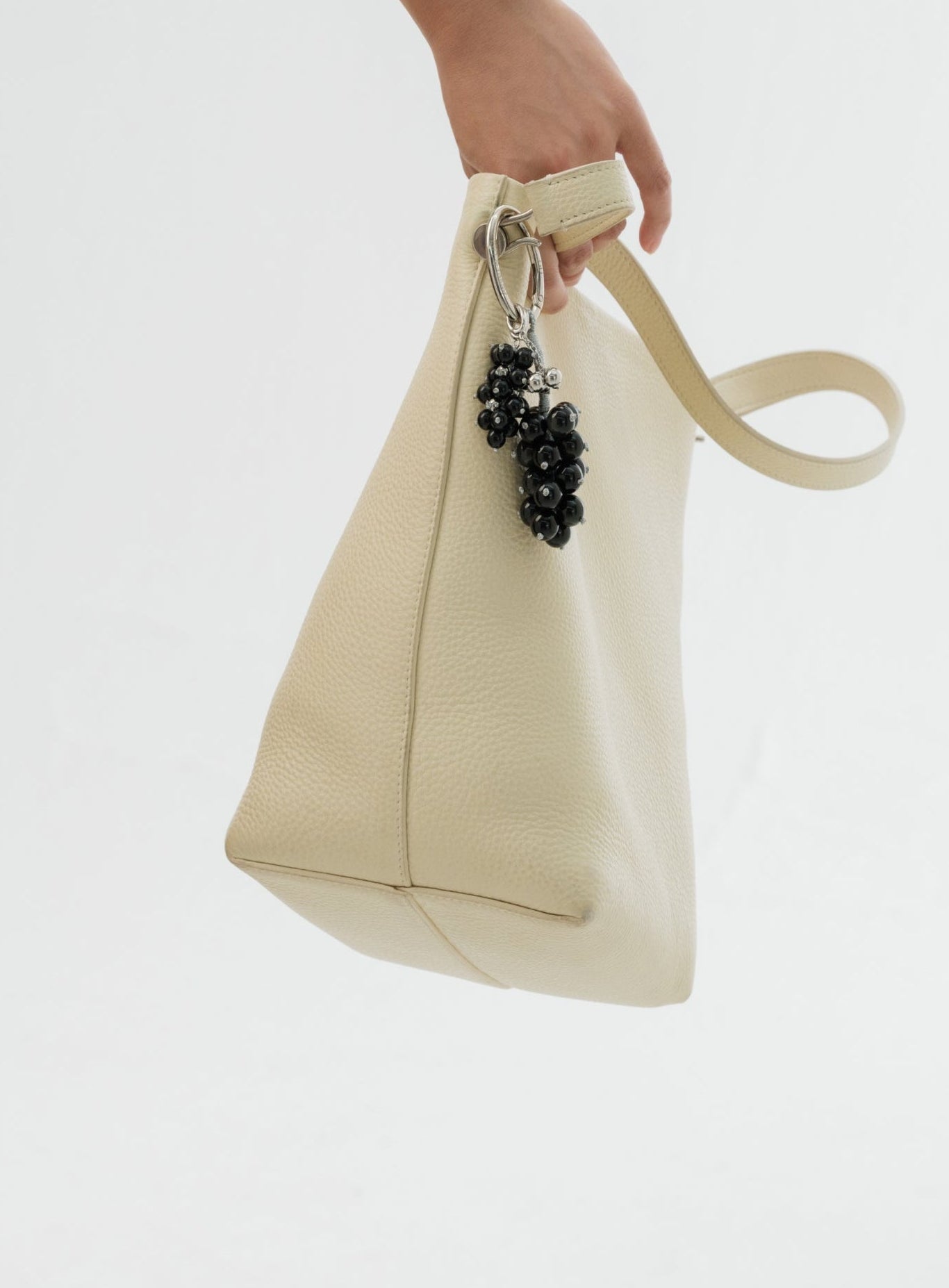  AESTH & UTIL OBSIDIAN GRAPE MULTIWAY BAG CHARM |  TROVE & TONE