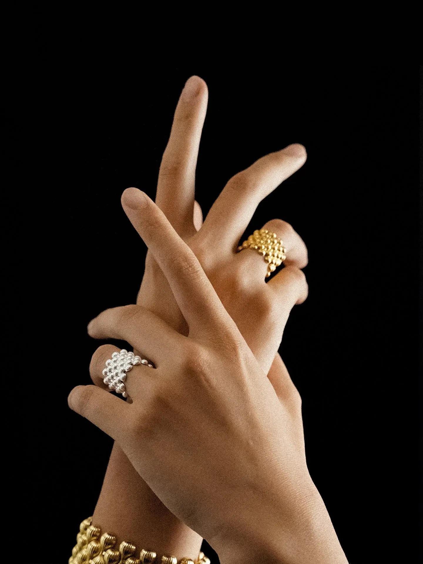 Limb OPEN INTERLACED TEXTURED WIDE BAND |  TROVE & TONE