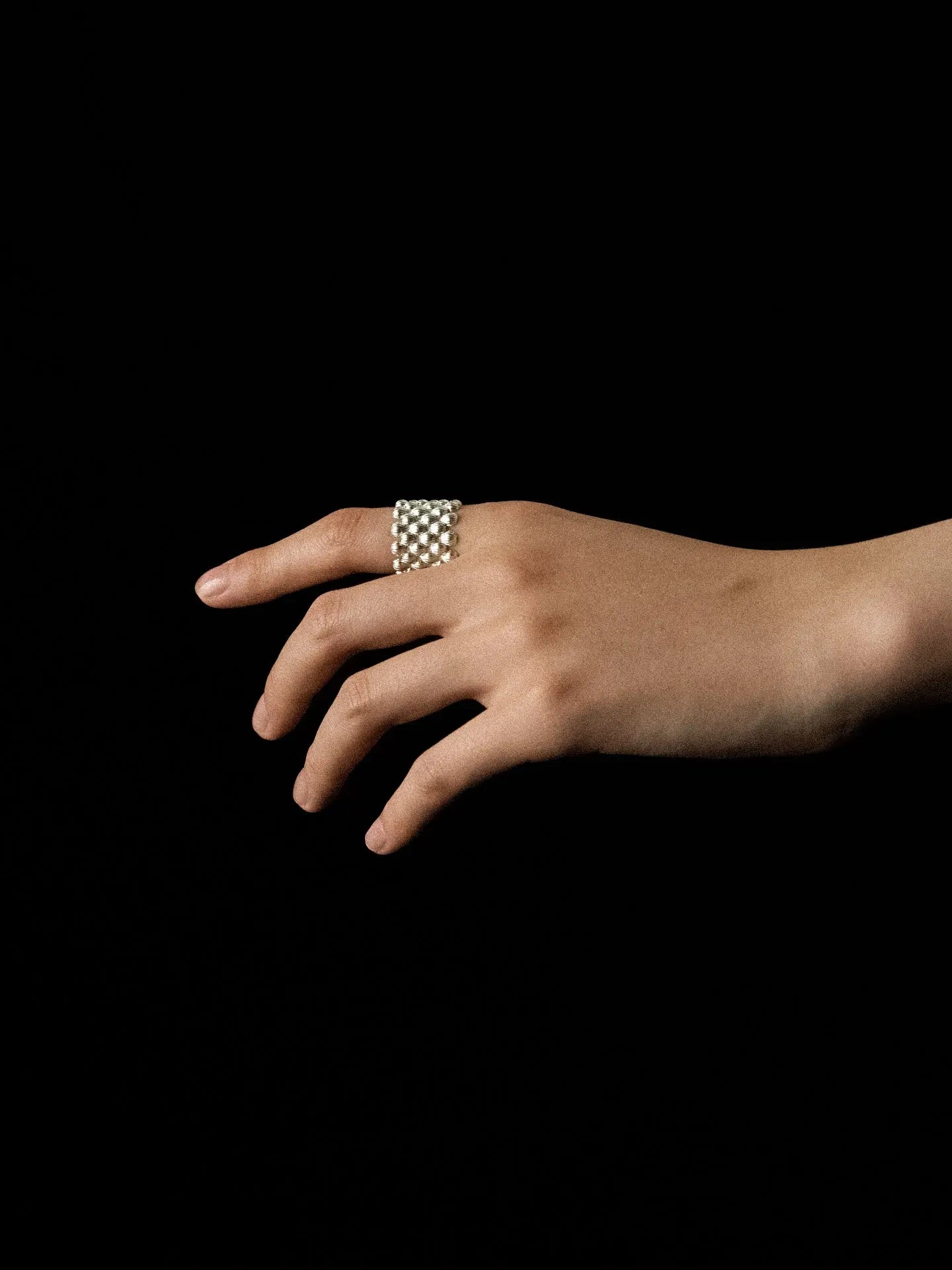  Limb OPEN INTERLACED TEXTURED WIDE BAND |  TROVE & TONE