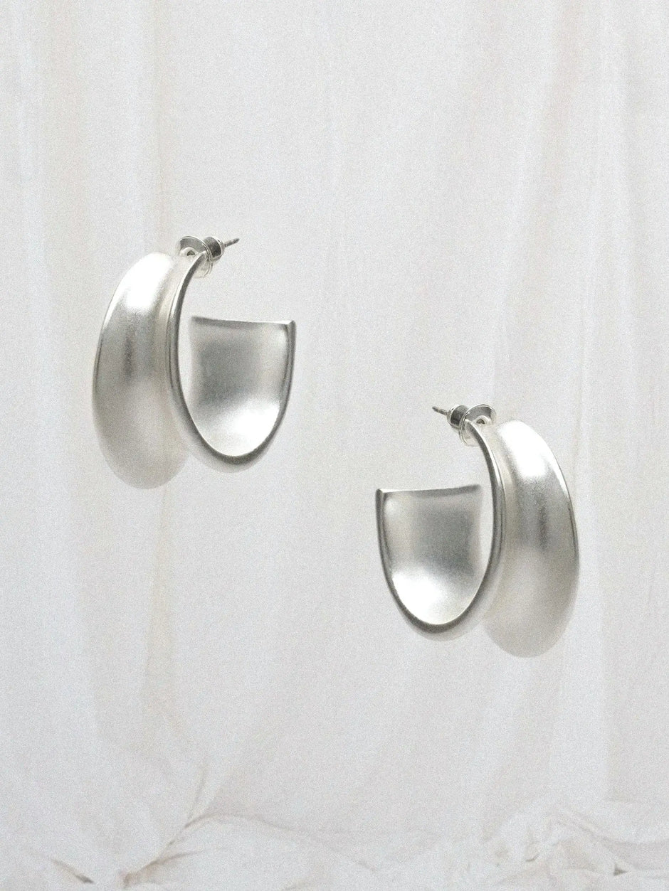  Limb SCULPTURAL WIDE C-HOOP STUD EARRINGS |  TROVE & TONE