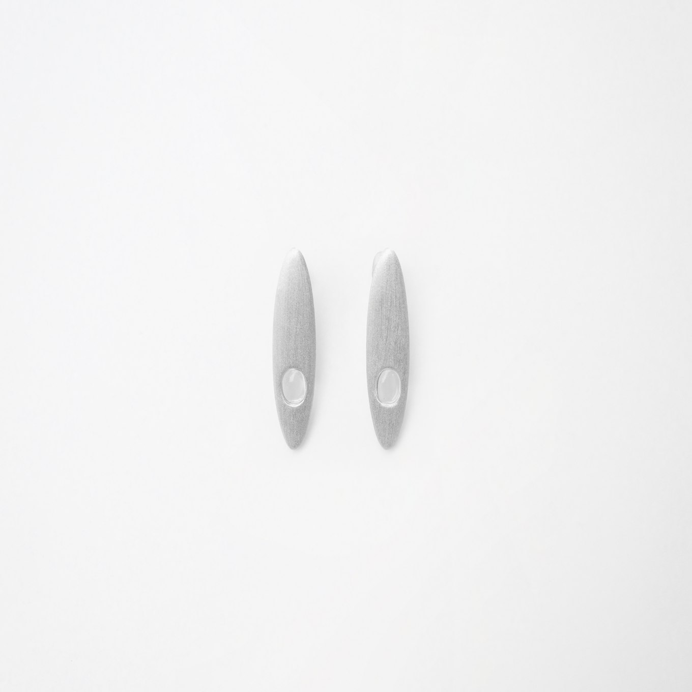  ON IISLAND OVAL GEMSTONE STUD EARRINGS |  TROVE & TONE