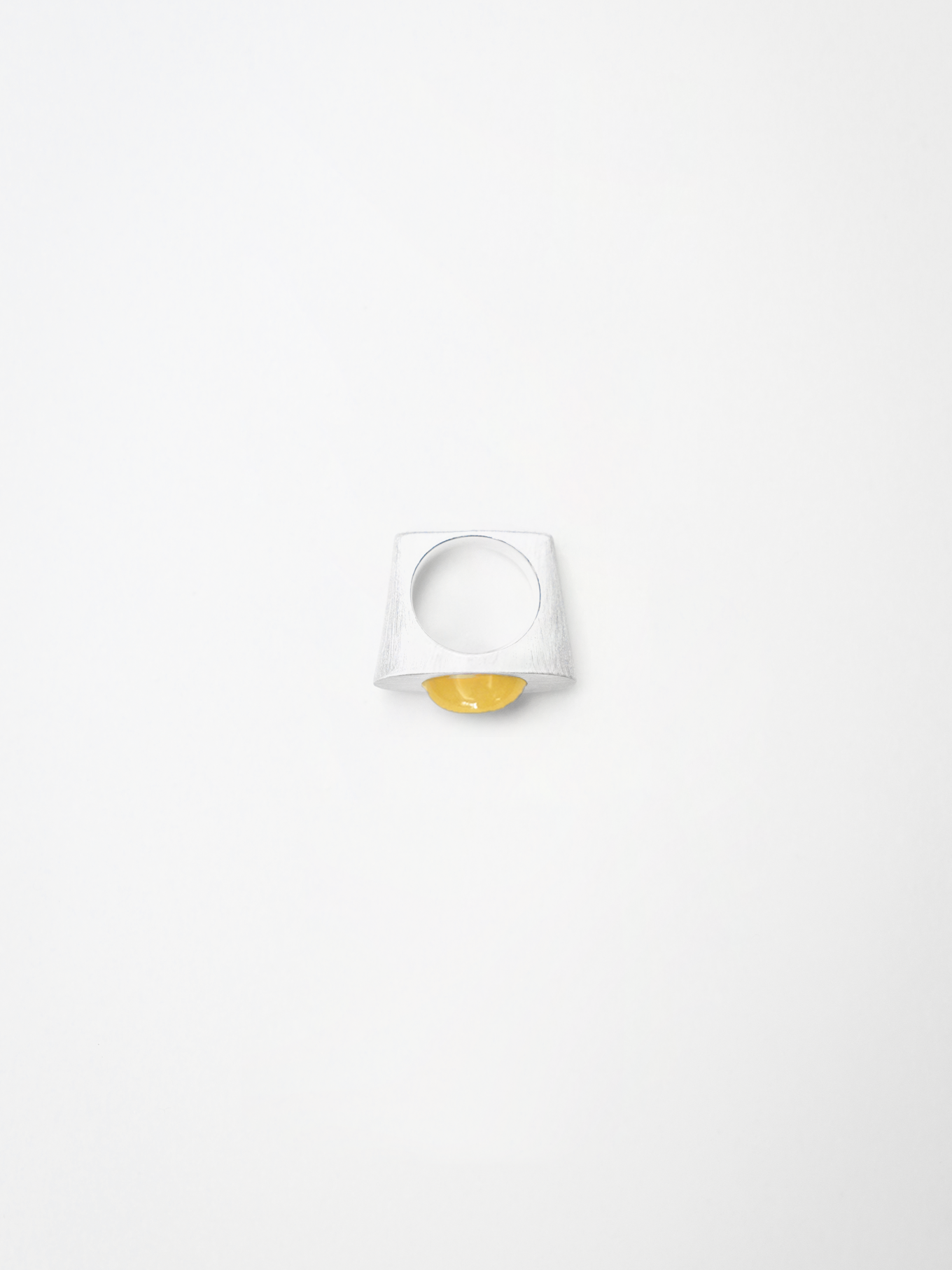 ON IISLAND OVAL HONEY AMBER PENDANT RING（副本） |  TROVE & TONE