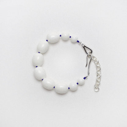 PORCELAIN EGG-SHAPED BEAD BRACELET