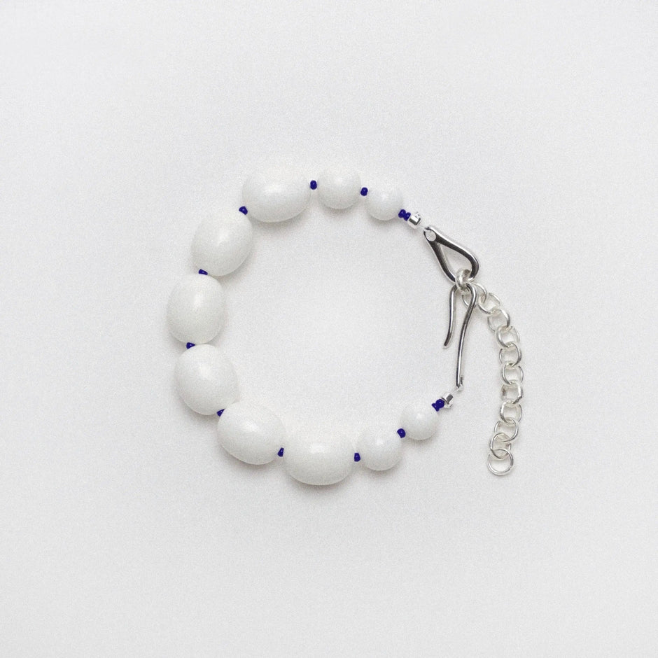 PORCELAIN EGG-SHAPED BEAD BRACELET