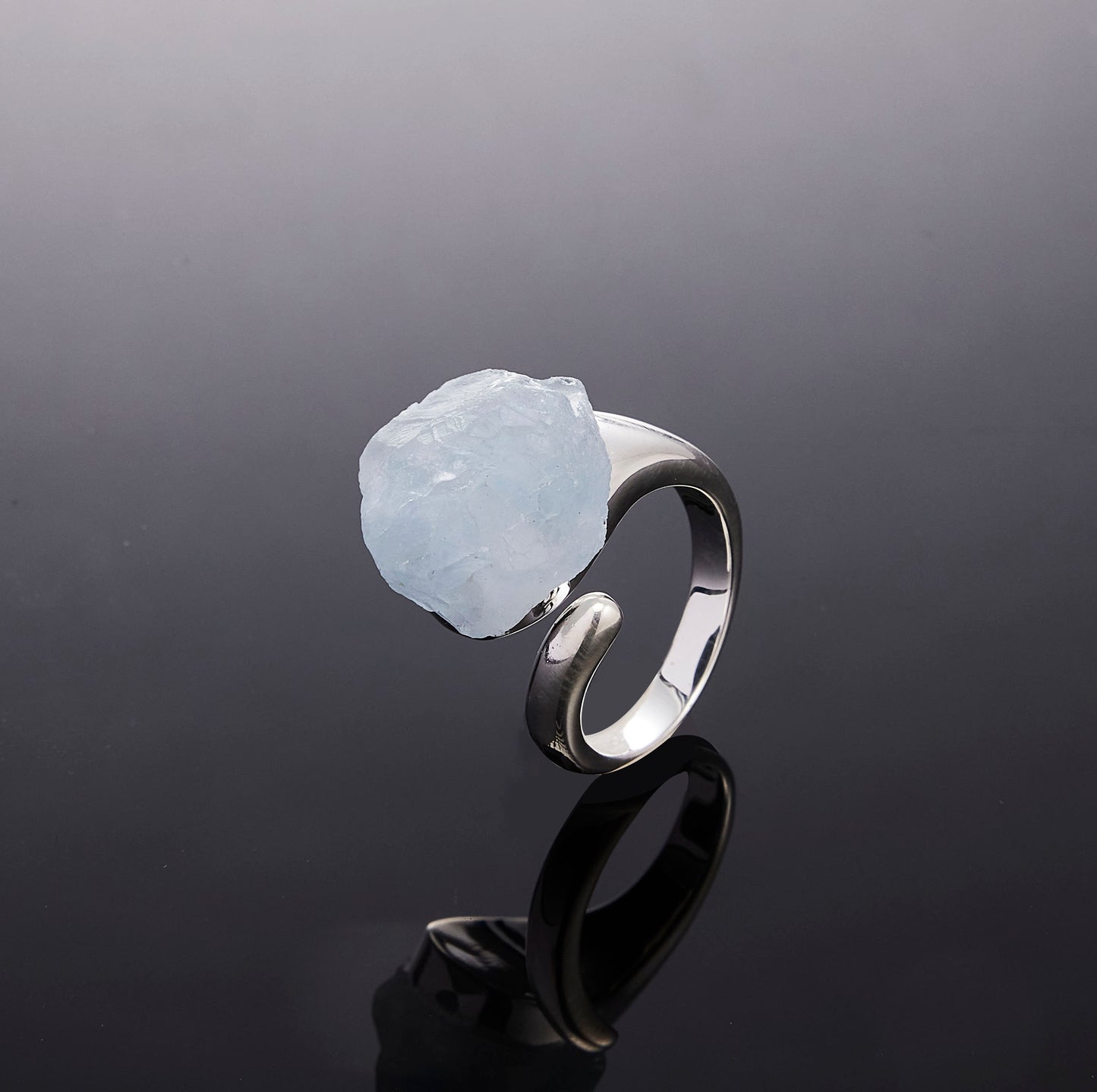 700QiBai SPIRA RAW CRYSTAL RING  |  TROVE & TONE