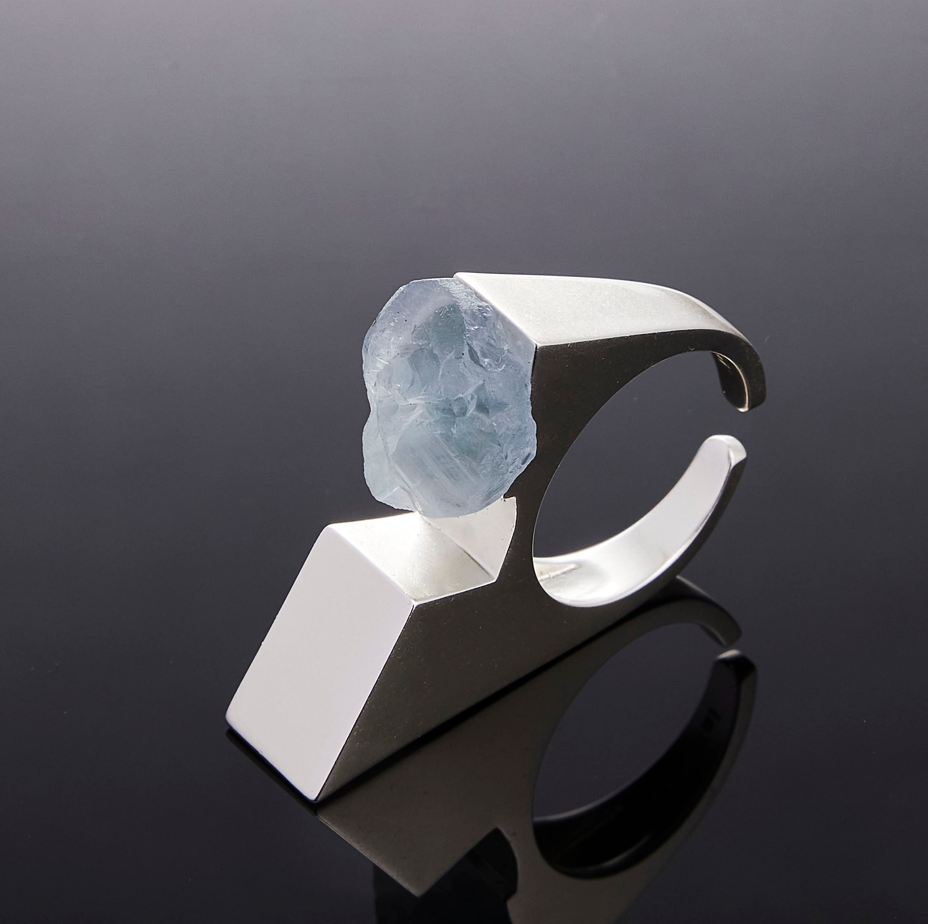 700QiBai VERTEX ARCHITECTURAL CRYSTAL RING  |  TROVE & TONE