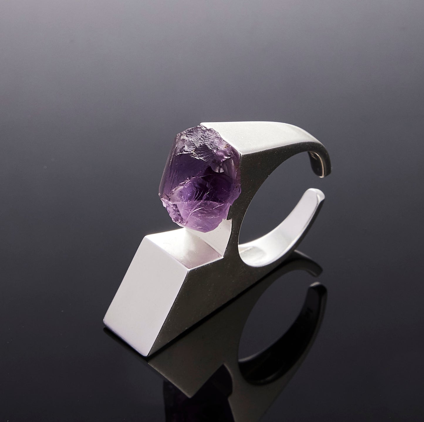700QiBai VERTEX ARCHITECTURAL CRYSTAL RING  |  TROVE & TONE