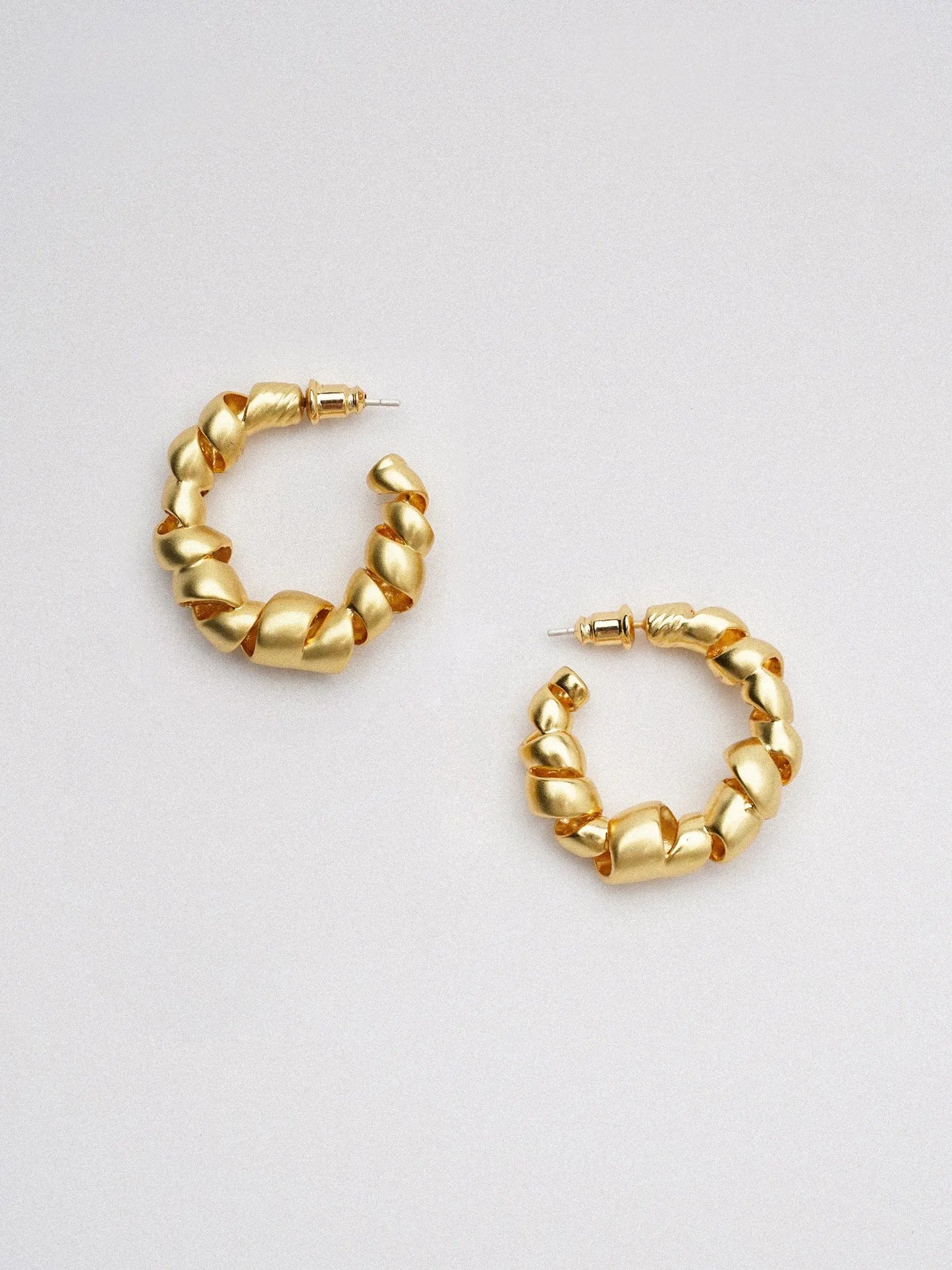  Limb SCULPTURAL SPIRAL RIBBON EARRINGS |  TROVE & TONE
