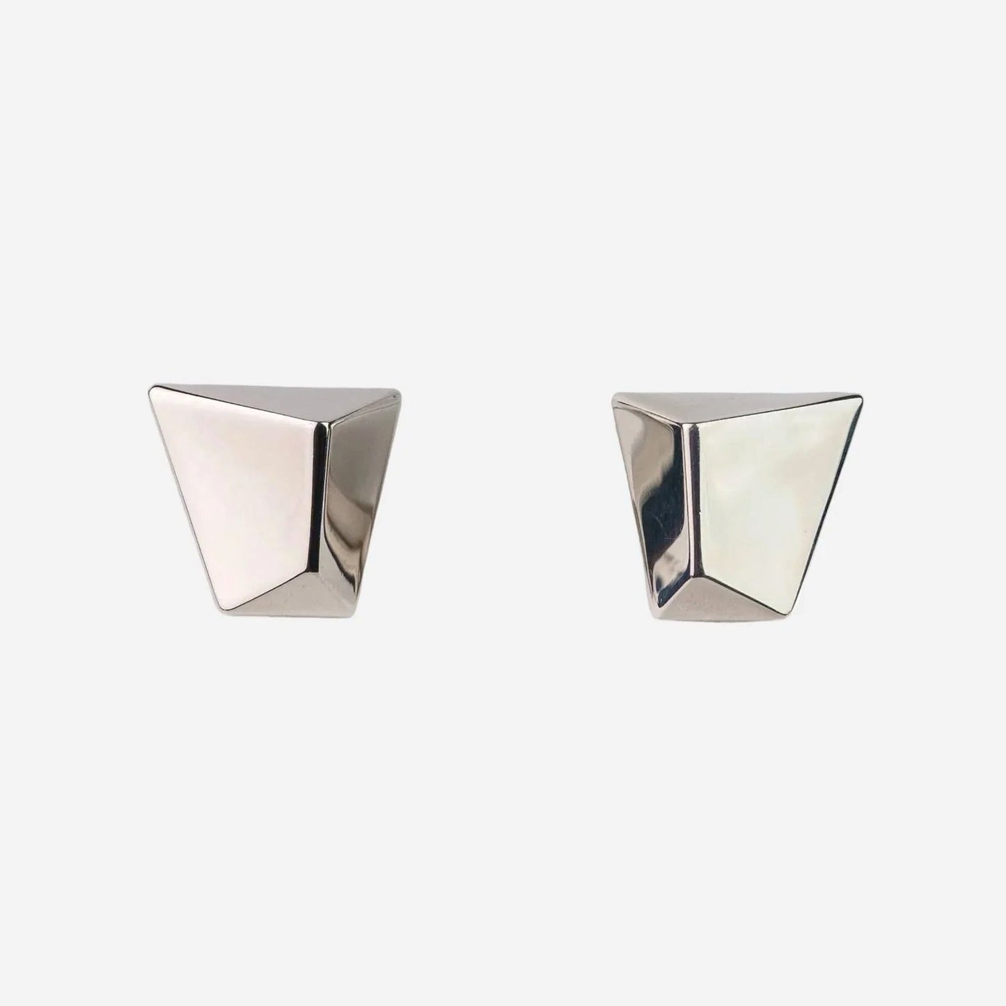  AESTH & UTIL RIDGE TRAPEZOID STUD EARRINGS |  TROVE & TONE