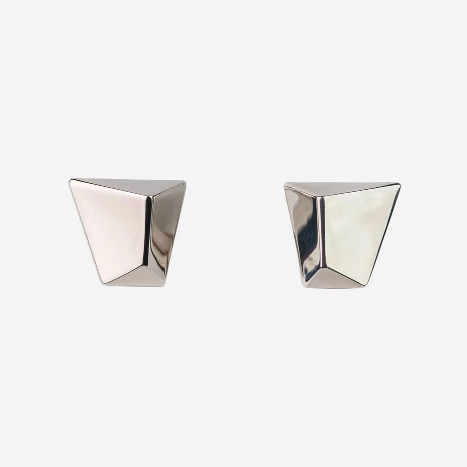  AESTH & UTIL RIDGE TRAPEZOID STUD EARRINGS |  TROVE & TONE