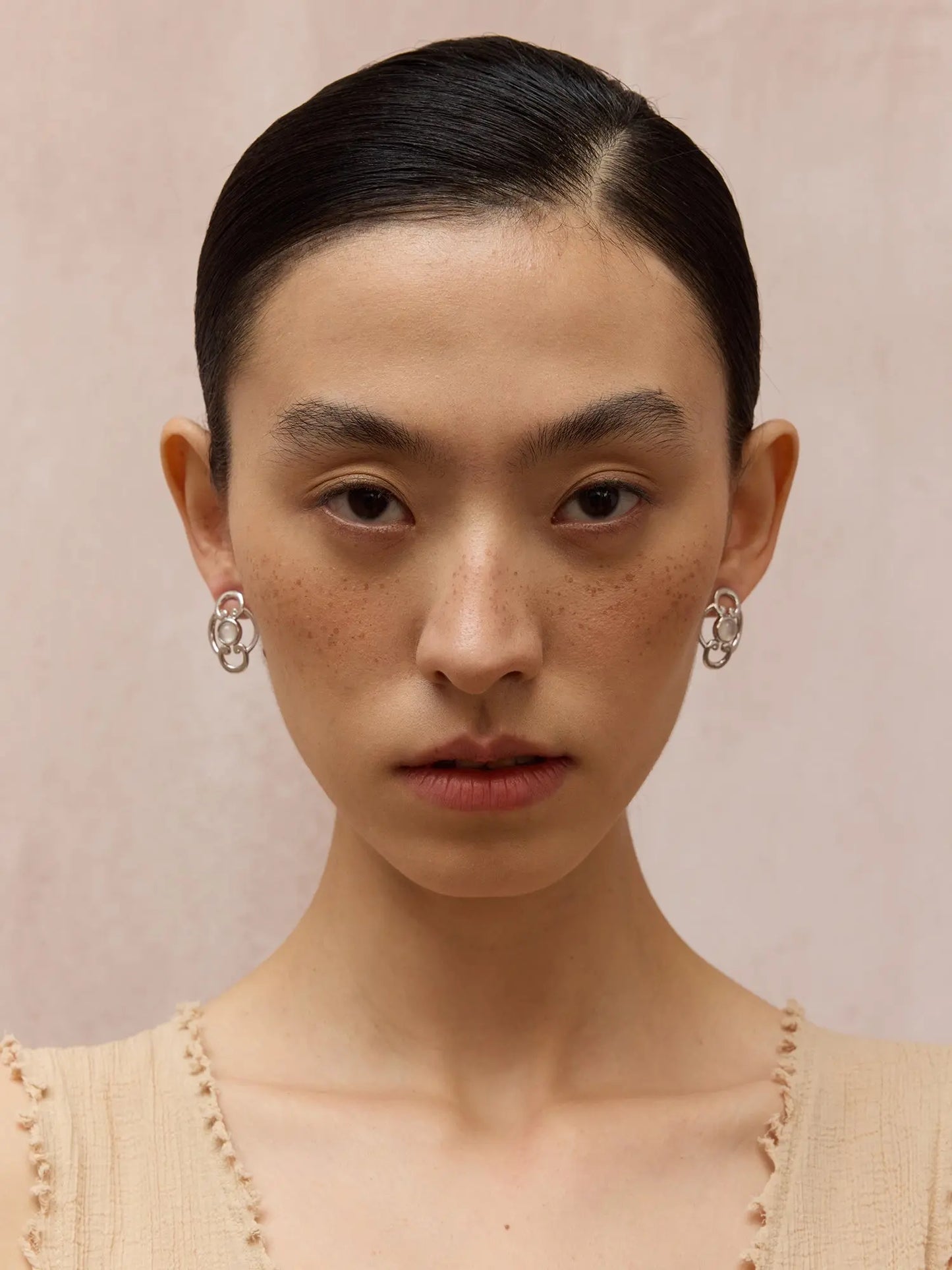  WANYEE CRAFT ORIENTAL BLOSSOM RUYI MOONSTONE STUD EARRINGS |  TROVE & TONE