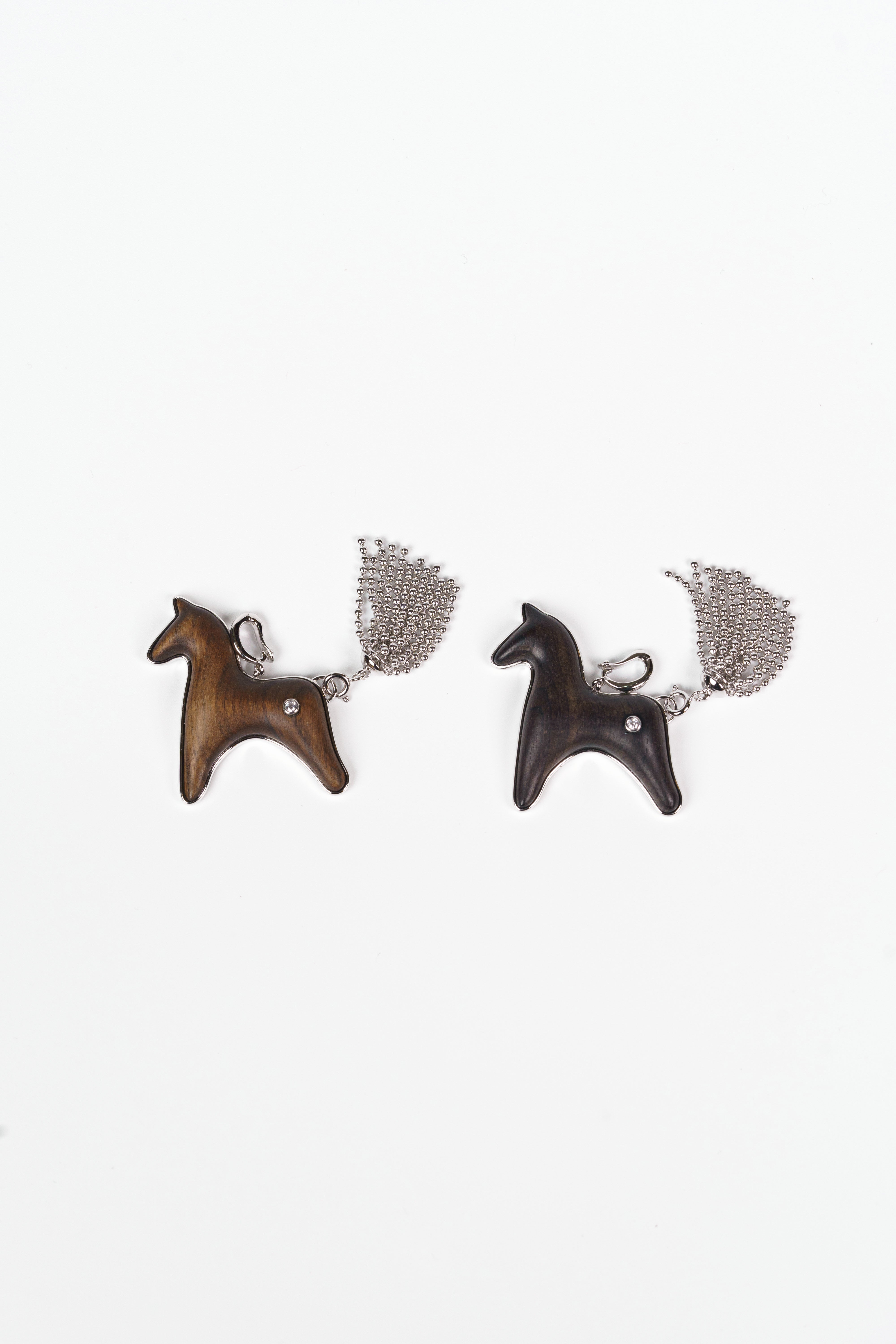  AESTH & UTIL SANDALWOOD DIVINE HORSE LONG NECKLACE |  TROVE & TONE