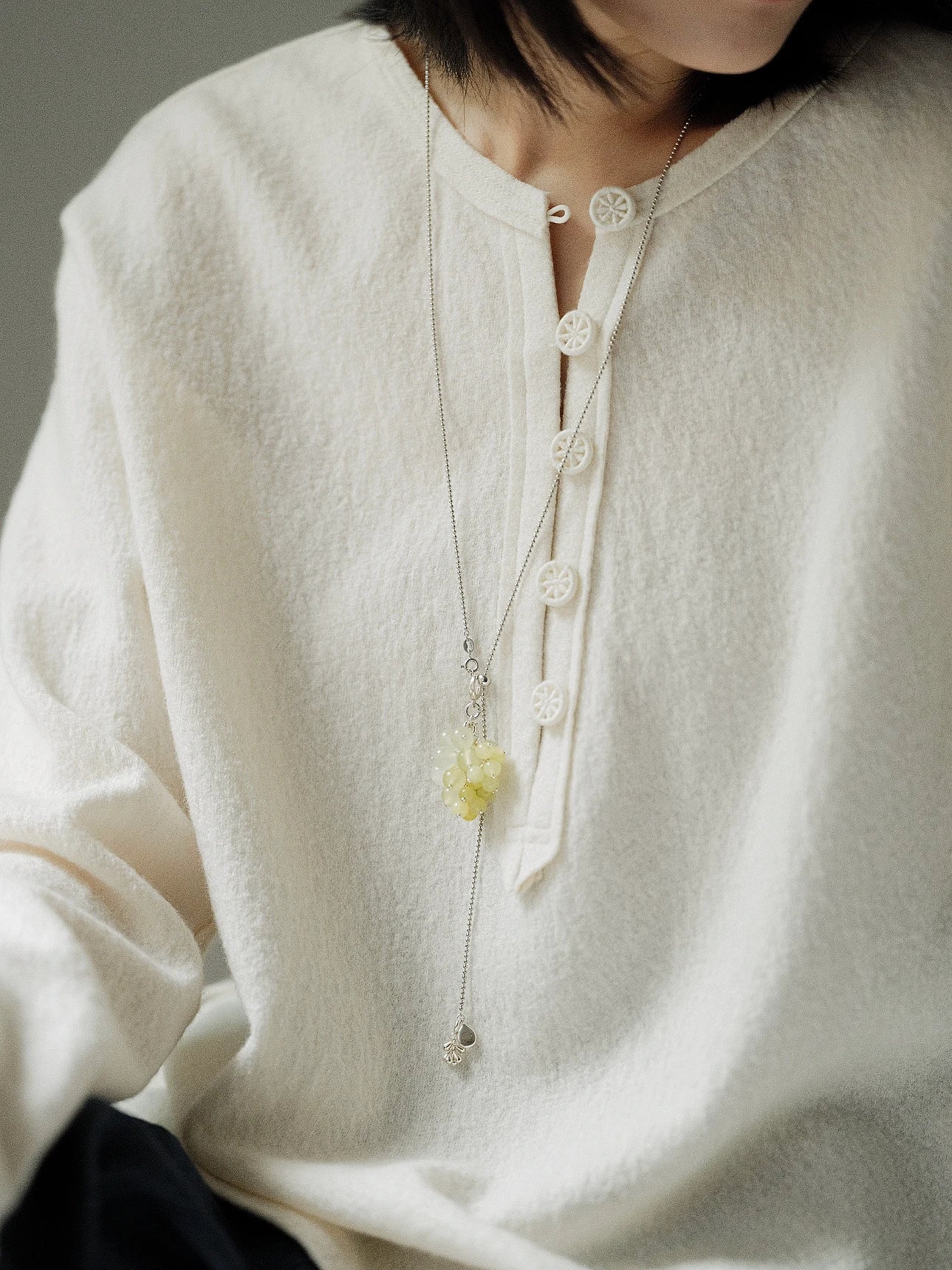  AESTH & UTIL SERPENTINE JADE GRAPE PENDANT NECKLACE |  TROVE & TONE