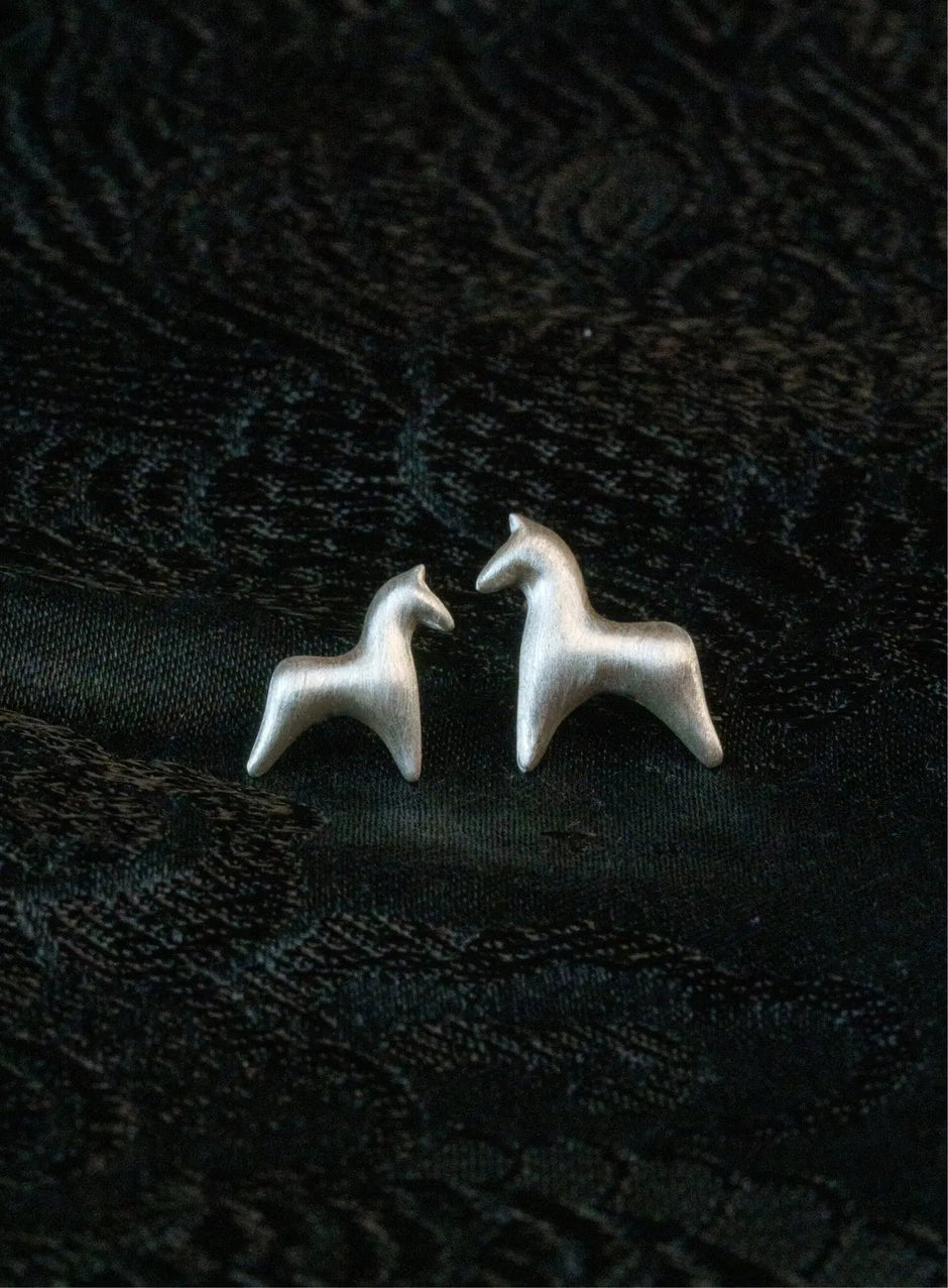 AESTH & UTIL SILVER DOUBLE PONY STUD EARRINGS |  TROVE & TONE