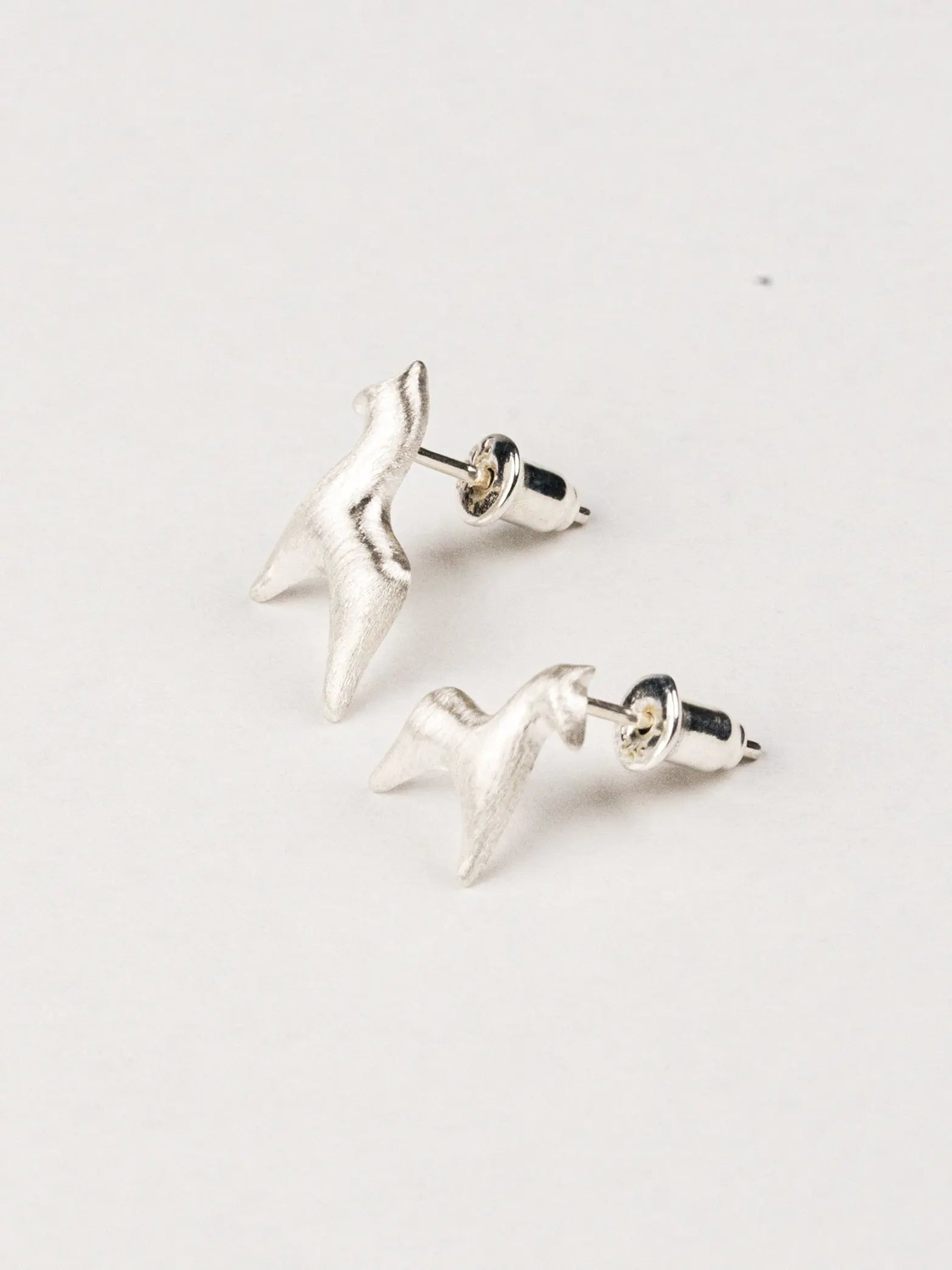  AESTH & UTIL SILVER DOUBLE PONY STUD EARRINGS |  TROVE & TONE