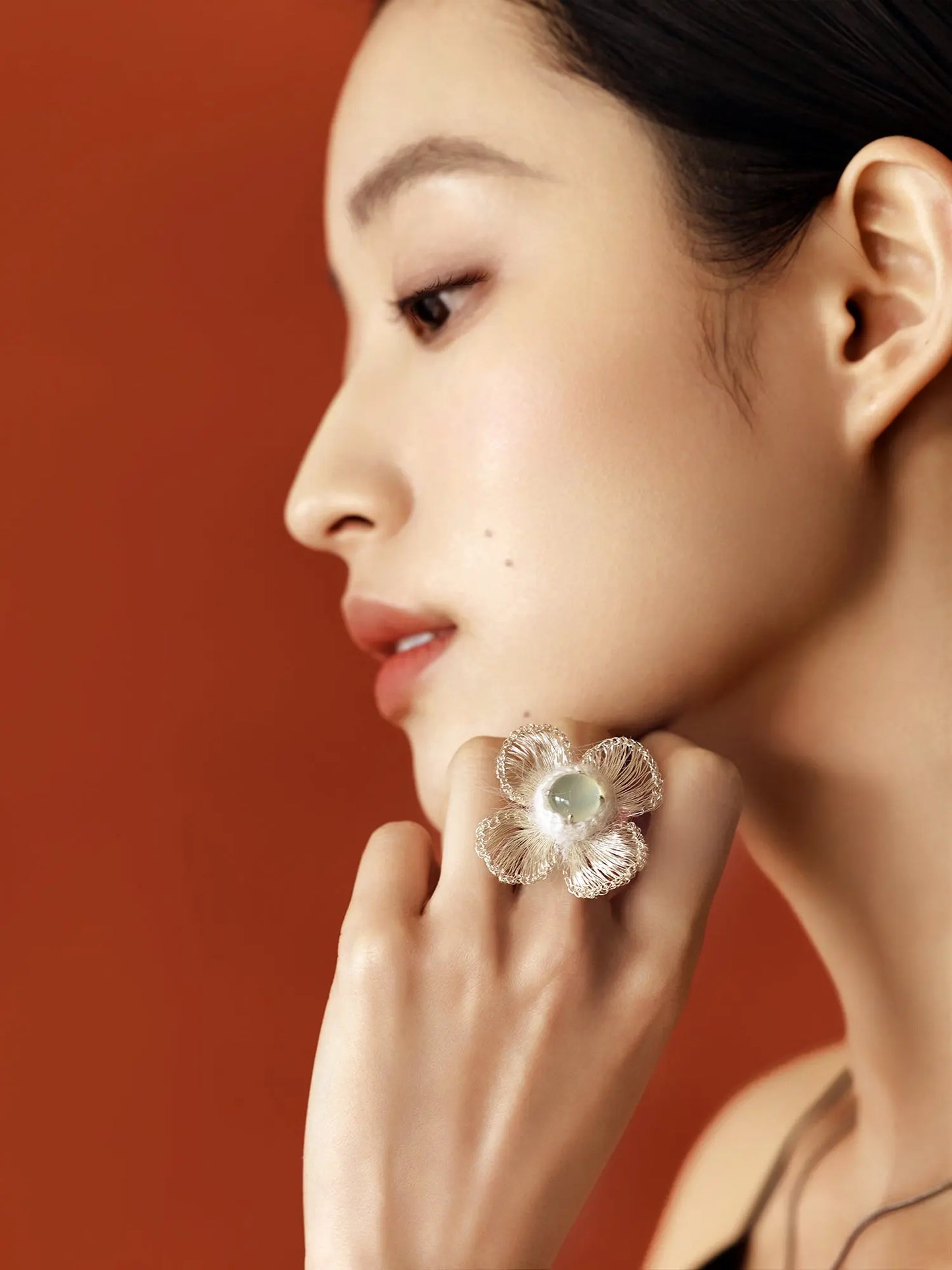  WANYEE CRAFT WIRE CROCHET FLORAL SERPENTINE JADE RING |  TROVE & TONE