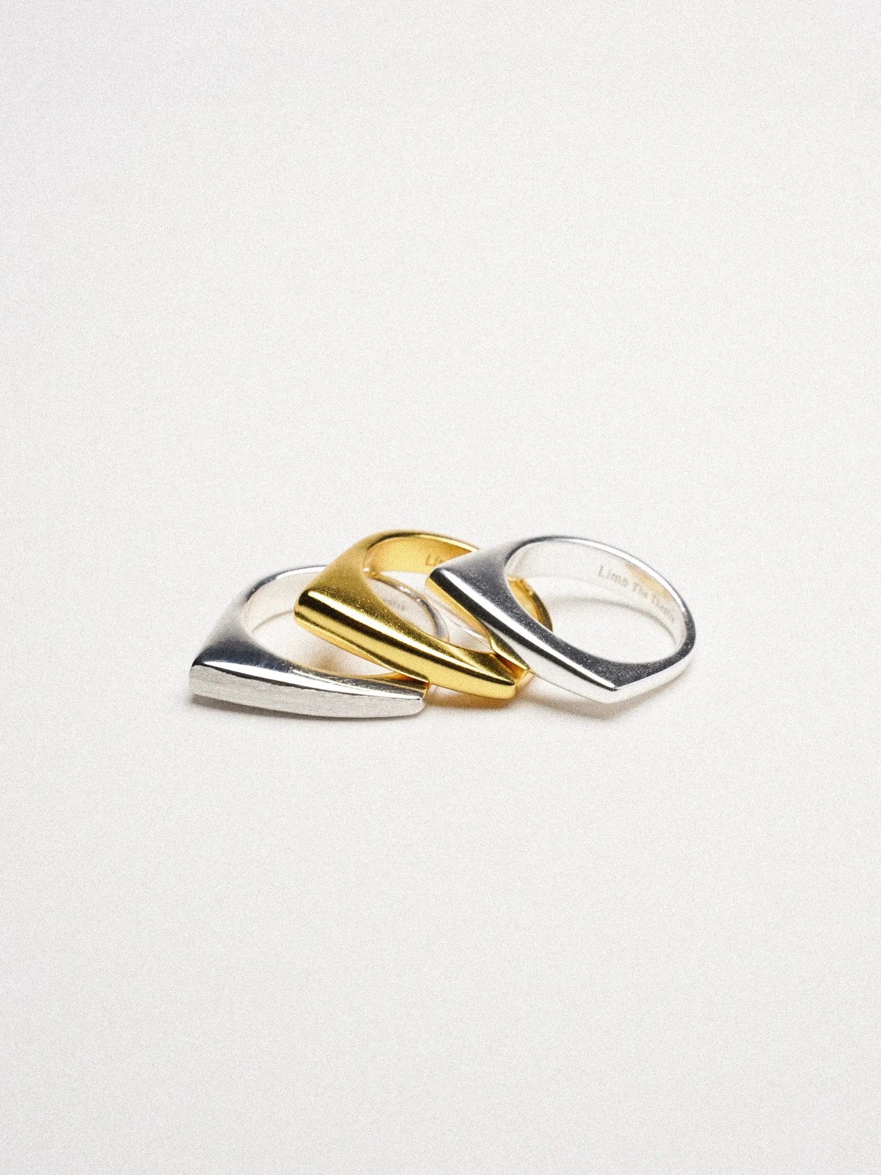  Limb SINGLE-LAYER SCULPTURAL RING |  TROVE & TONE