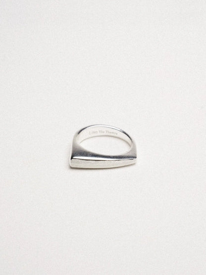  Limb SINGLE-LAYER SCULPTURAL RING |  TROVE & TONE